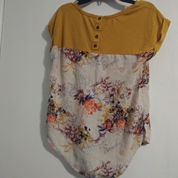 Yellow Floral Blouse - Picture 2 of 3